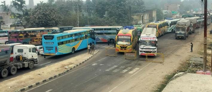 Rush to go to Ayodhya, highway jam