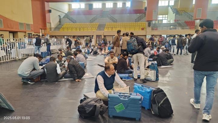 160031 voters will elect city government today, votes will be cast at 143 booths