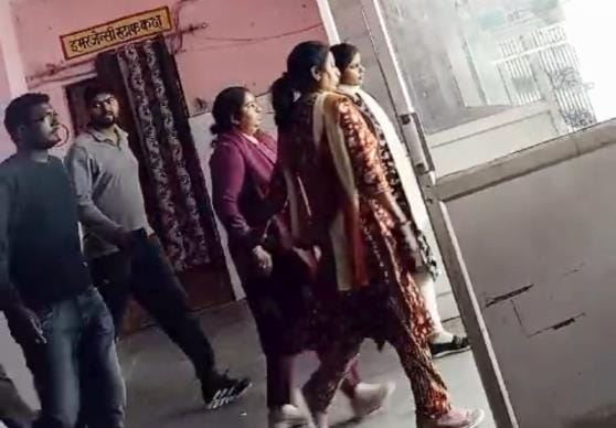 Female contract worker arrested for taking bribe of Rs 5,000