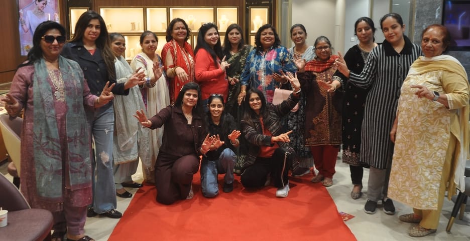 Women played tambola in get to gather party