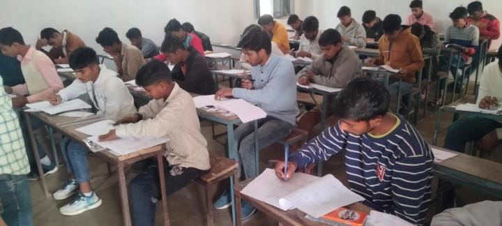 964 students remained absent from UP board exam
