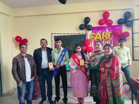 Nitin was chosen as Mr. Farewell and Supriya was chosen as Miss Farewell