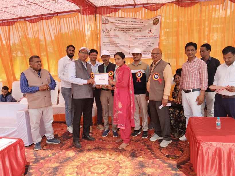 Pradeep tops in 5 thousand meter race, Nikki tops in 100 meter race