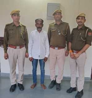 Tonk News: 5 lakhs cheated in the name of showering flowers from helicopter during Mahayagya, accused arrested