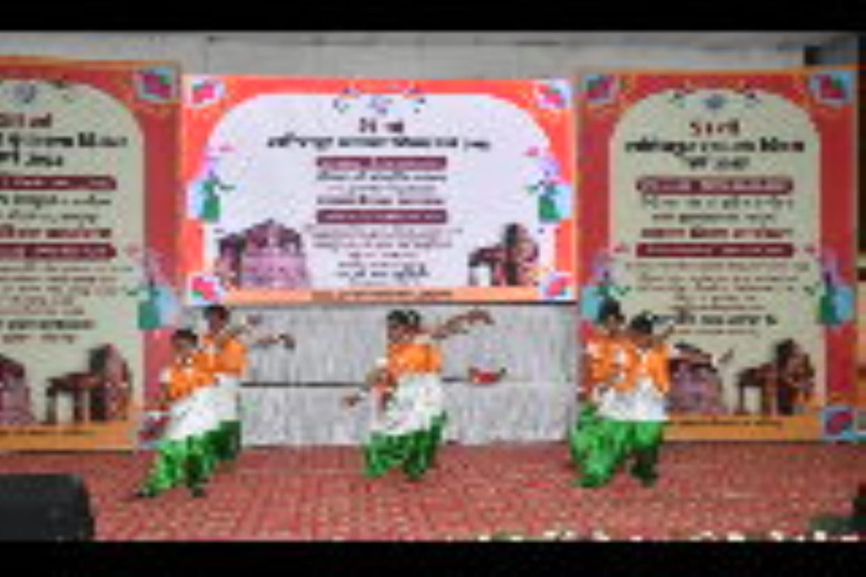 Magic show enthralled the audience at the foundation day program