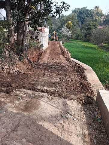 Three villagers donated land and provided road facilities to Lag and Manvin villages.