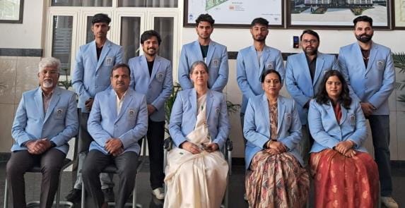 CBLU team leaves for Youth Festival