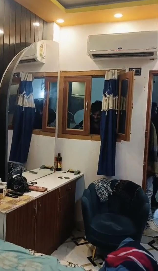 The family had gone to a wedding, thieves ransacked the house