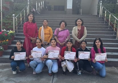 The winners of the academic festival were welcomed