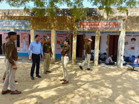 The Superintendent of Police inspected