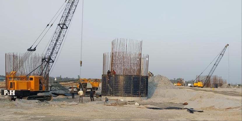 16 wells of the new bridge on Bijnor Ganga Barrage are ready, construction is in full swing