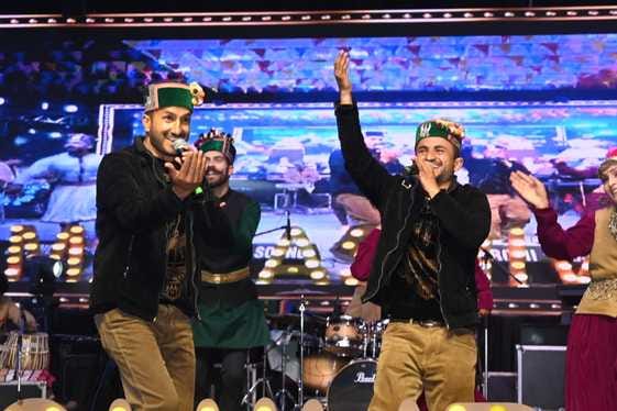 People danced to Indrajit's plays, Arshpreet Kair created a stir