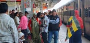 Coming From Delhi-mumbai Is Not Easy, Seats In Trains Are Full ...