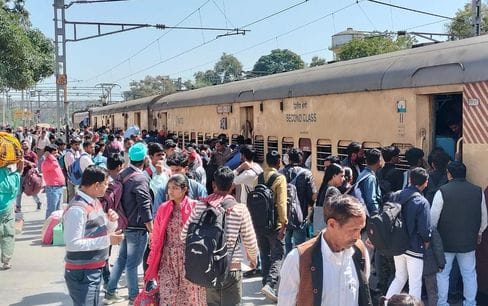 Police active to stop thefts in trains on Holi