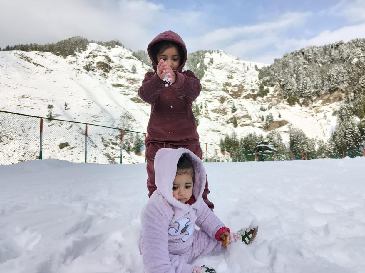 Snowfall in Bani area of Kathua