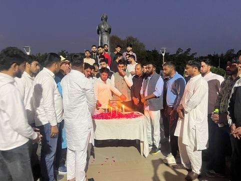 Tribute to Himani by observing silence in MDU