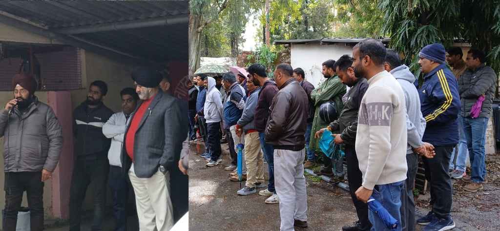 Railway workers got angry on ignoring the decision