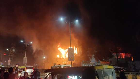 Rewa News Terrible fire in LG Electronics showroom goods worth lakhs burnt short circuit suspected
