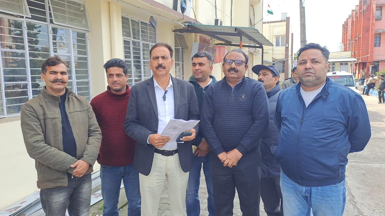 Members of Toll Plaza Action Committee gave Memorandum to DC