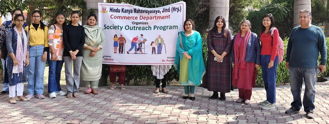 The heroine visited the old age home in Ikkas village