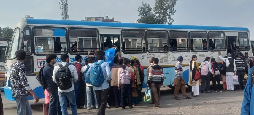 Fear of thieves in Cantonment bus stand