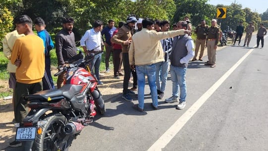 Two labourers riding a bike died due to collision with a canter