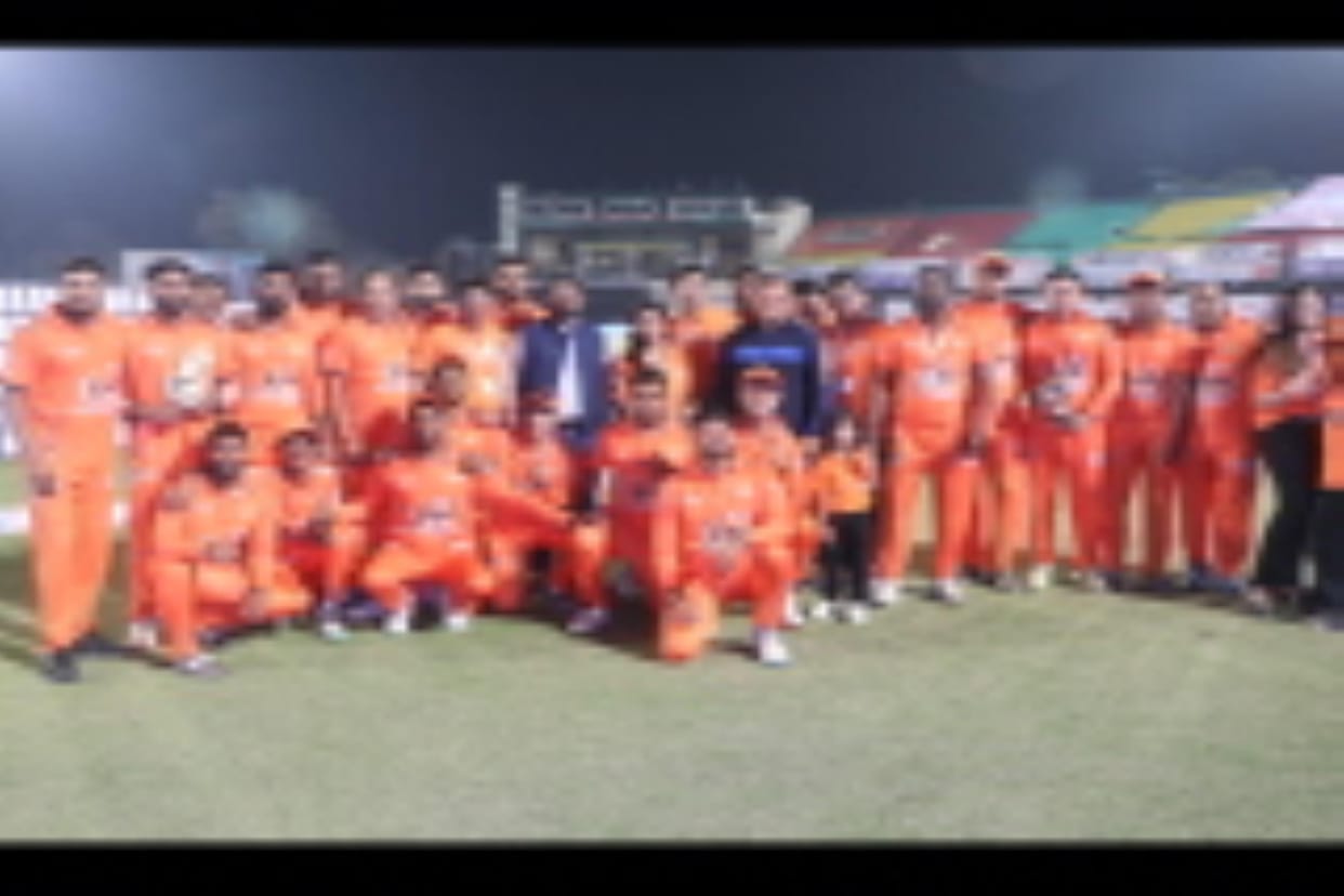 Amit's half century helped Mayur Miracles Kalyanpur beat Sisamau by three wickets