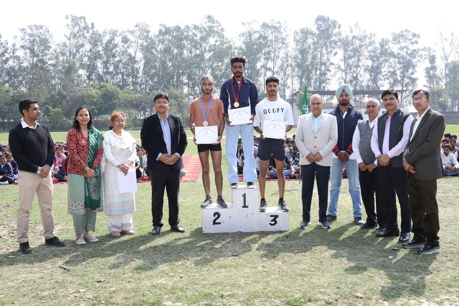 Mohit was first in men's 100m race and Tamanna was first in women's category.