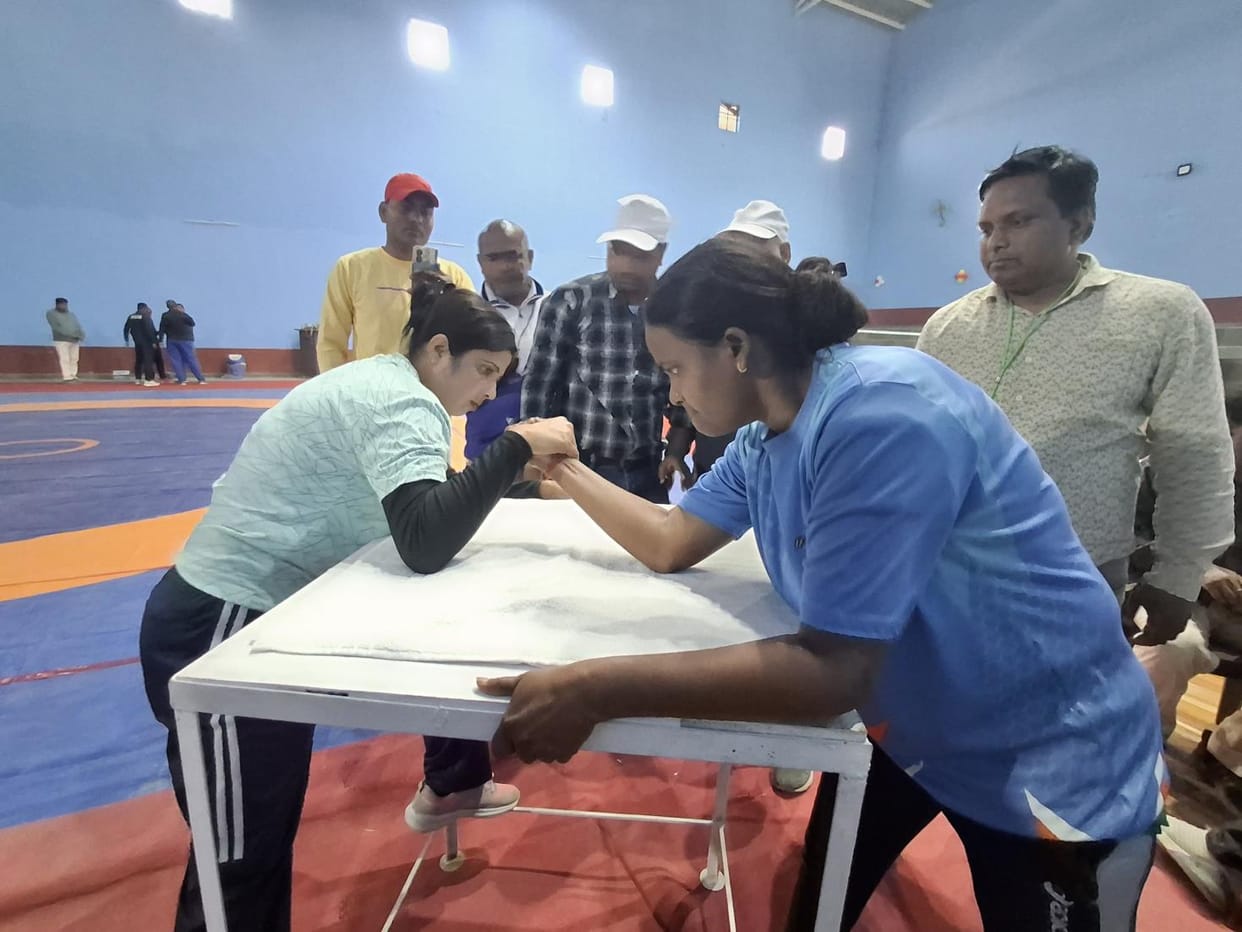 Seema of Basti won in body building competition