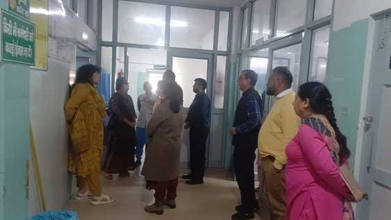 The team inspected the ward in the civil hospital