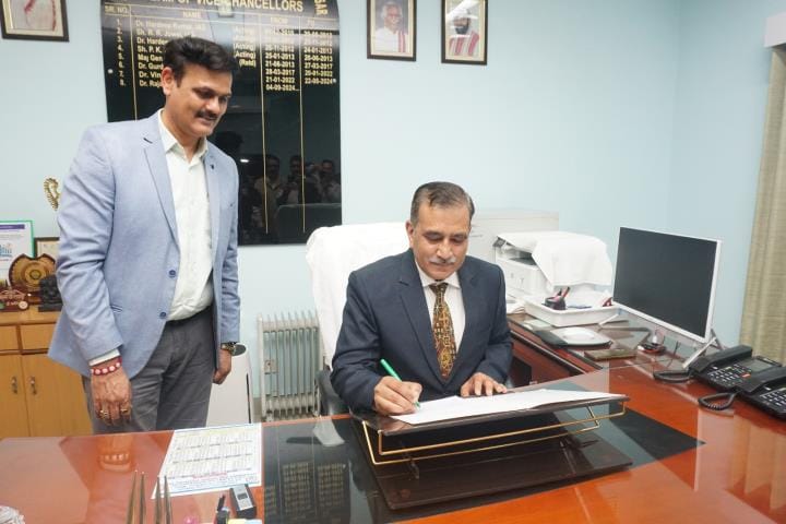 Dr. Naresh Jindal took over as LUVAAS Vice Chancellor