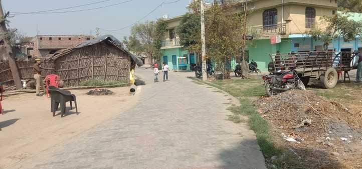 Silence prevails in Bhainthia village after the murder, police and PAC deployed