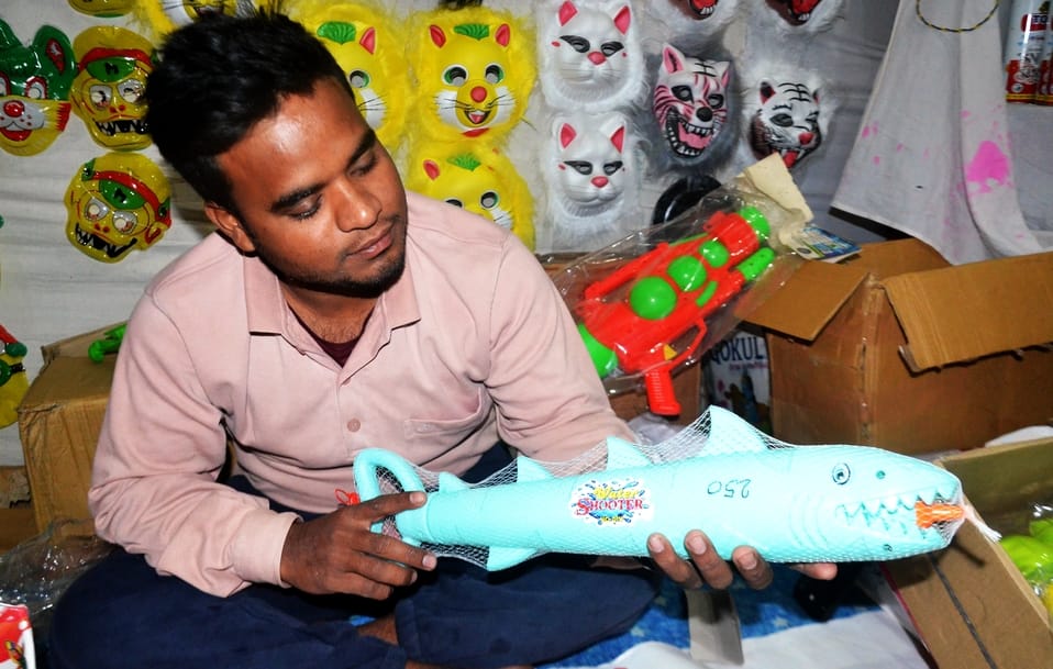 Children are liking electronic gun...it will release color as soon as the button is pressed