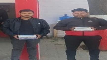 dulhan ke chaacha ka nakadee ka baig choree karane vaale do pakade