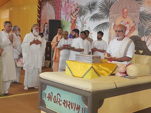 There is no happiness and wealth greater than God: Ojha