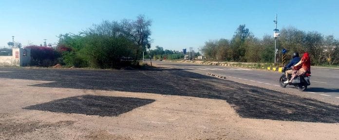 Patchwork work started on the potholes in the market
