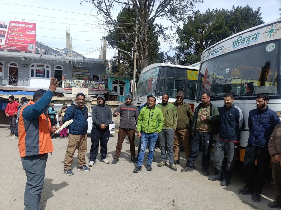 Drivers and conductors protested against the government