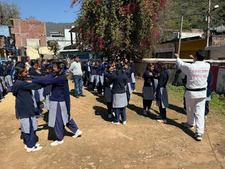 Gave Self Defence Traning to Girls students