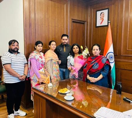 A memorandum was submitted to the Health Minister to resolve salary discrepancies
