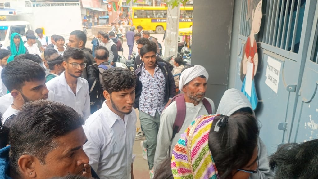 Board Exam: 12th students gave Fine Arts paper at 36 centers