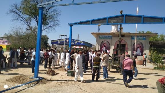 Two groups clashed for the construction of a shed in the BDPO office