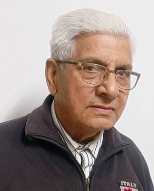 Benefits of farmers from vine vegetables: Dr. CB Singh