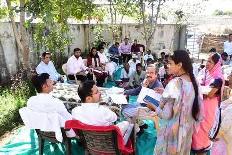 Narmadapuram division commissioner visited forest villages