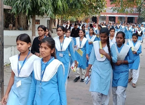 577 students skipped Physics exam