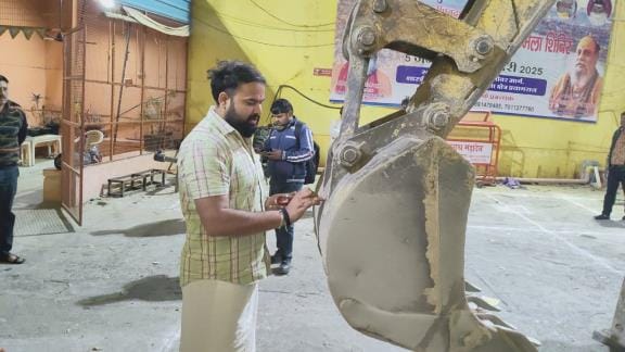 Construction of the main gate and passenger residence of Dudheshwarnath Corridor started