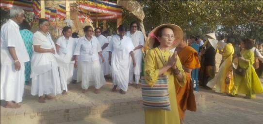 70 followers from Cambodia and Thailand prayed