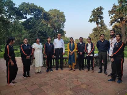 MP News Tourism sector has become main source of employment for women in Shivpuri