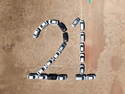 21 वाहन जब्त