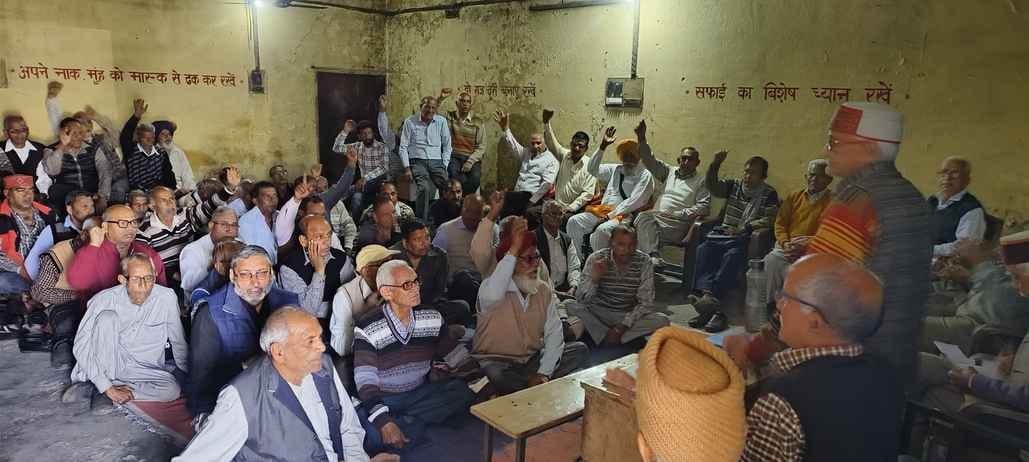 Retired employees did not get pension: Kishori