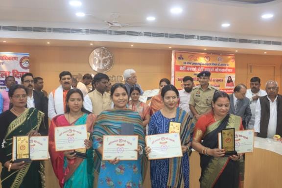43 women who did excellent work were honored